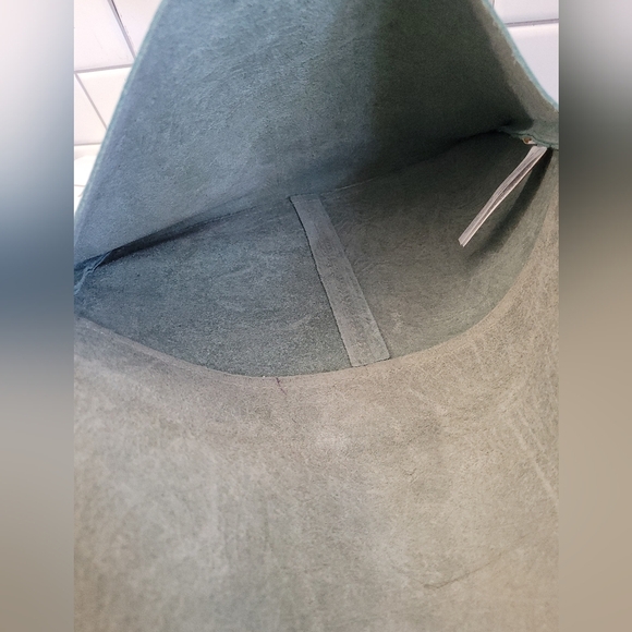 Velez Artisan Since 1986 Made In Colombia Embossed Tooled Leather Pouch Tablet S - Picture 8 of 8